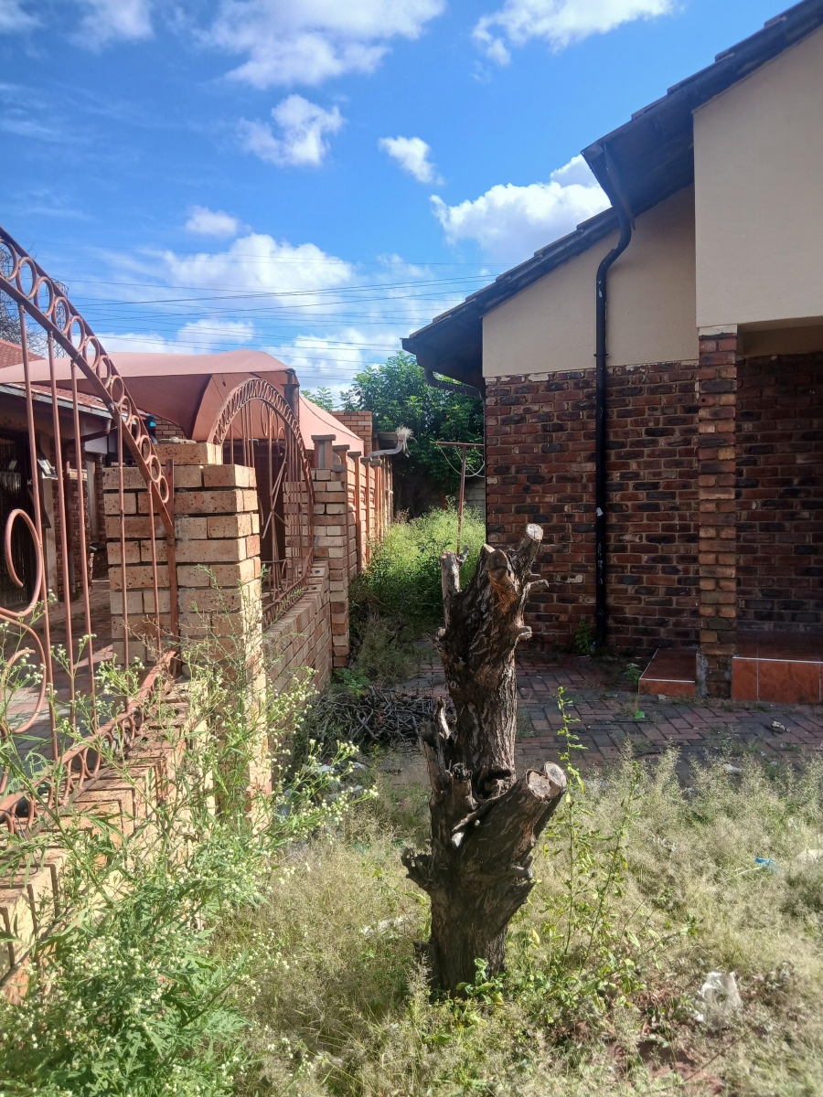 3 Bedroom Property for Sale in Boitekong Ext 1 North West